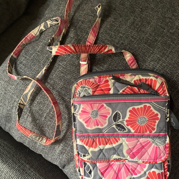 Vera Bradley cross body bag - Picture 1 of 8